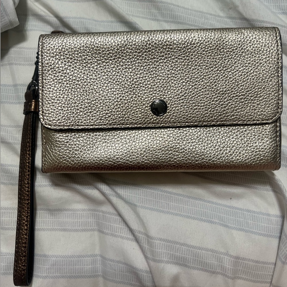 NWOT Tri Color Metallic Coach Wristlet/Wallet